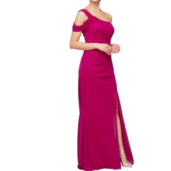 Alex Evenings Dresses & Skirts - Alex Evenings - One‎ Shoulder Ruched Mesh Gown